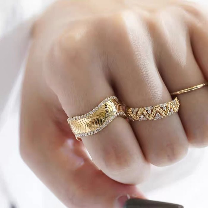 Luxe accordeon gevouwen getextureerde ring