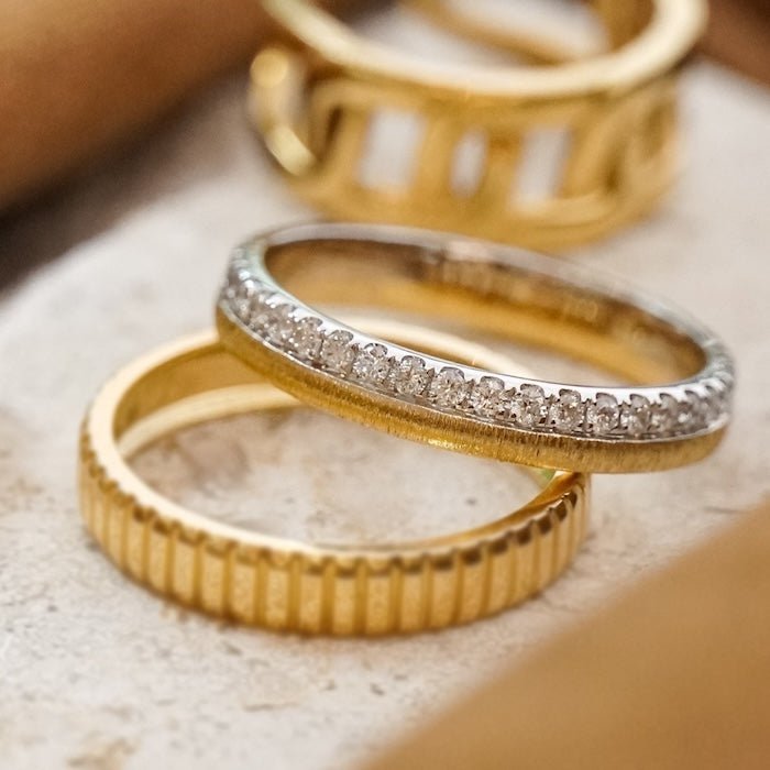 Oogverblindende slanke gelaagde ringen