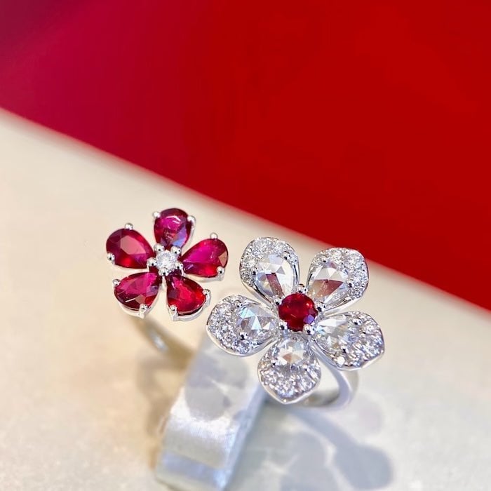 Ruby pruimenbloesem cocktailring