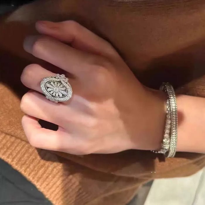 Royal Style One of a Kind Daisy Ring