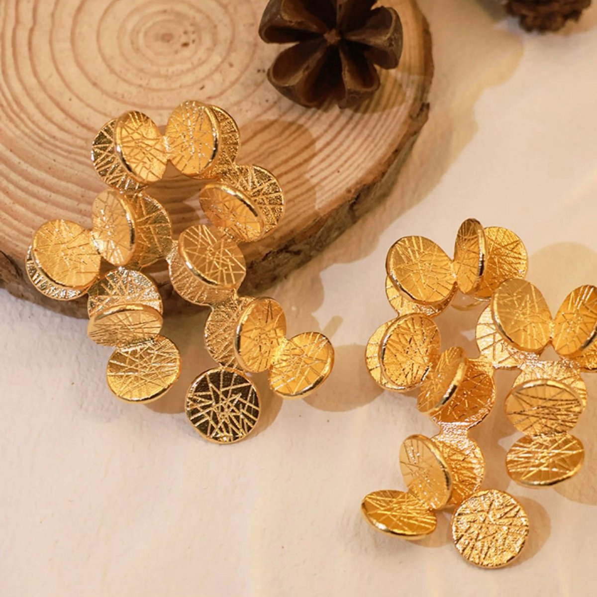 Gouden bloemblaadje boeket oorbellen