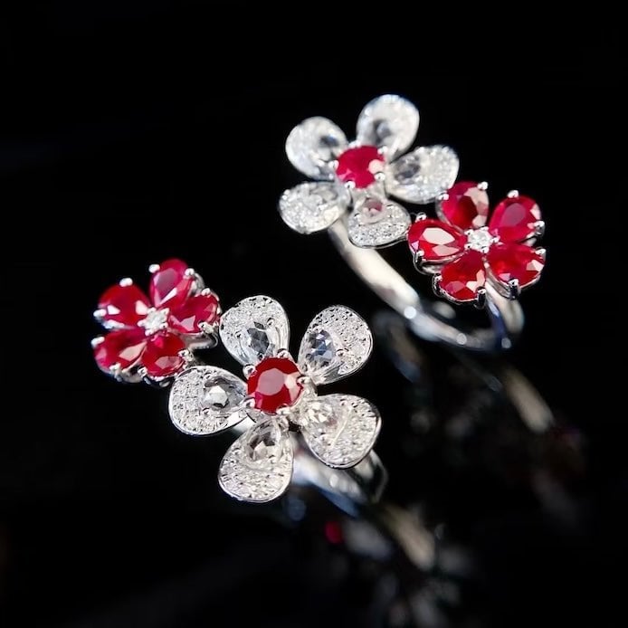 Ruby pruimenbloesem cocktailring