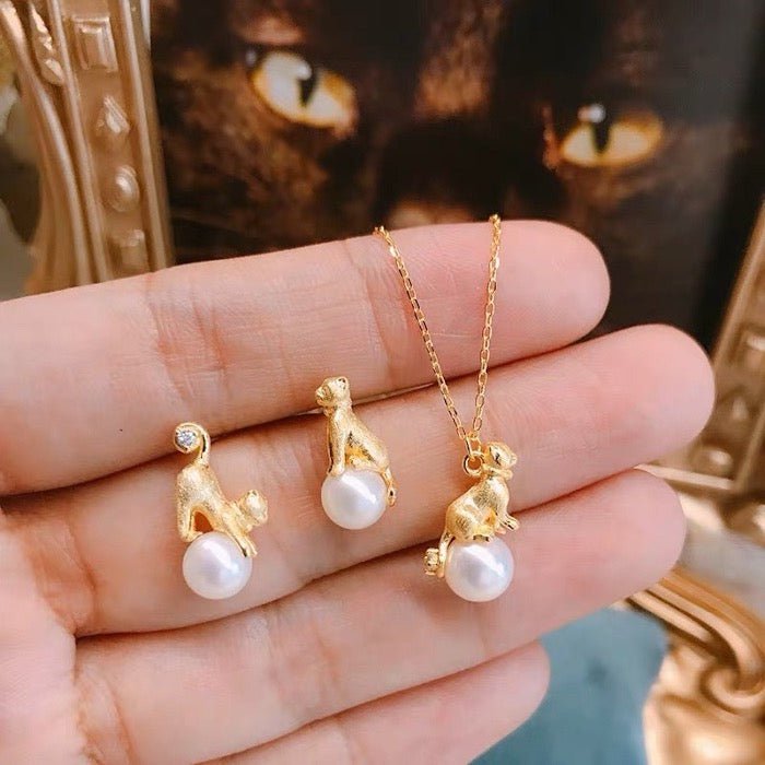 Asymmetrische kat oorbellen & ketting