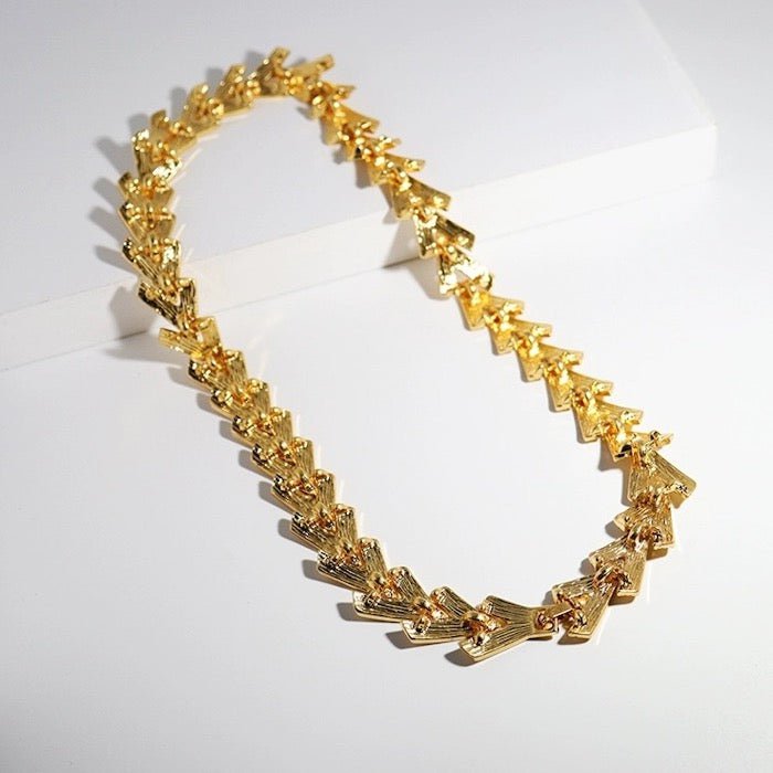 Gedurfde look V-ketting en armband