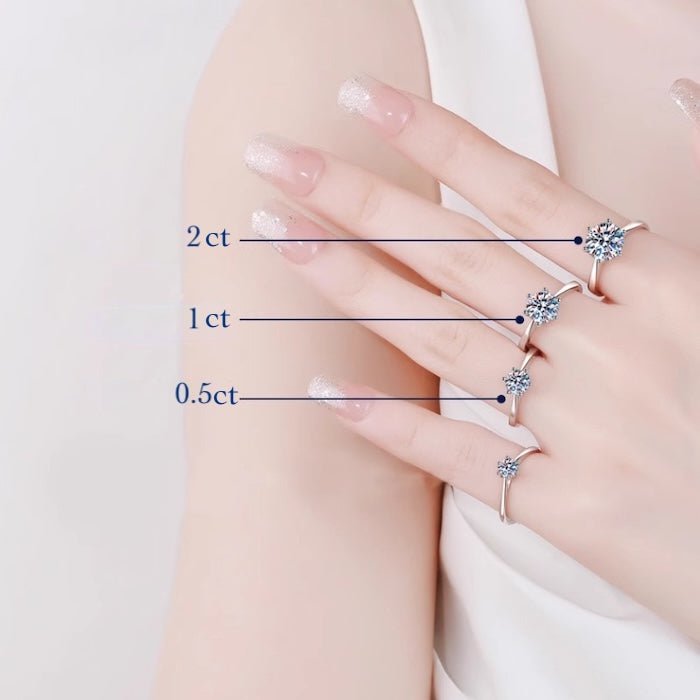 Tijdloze 6 Claw Solitaire Moissanite-ring