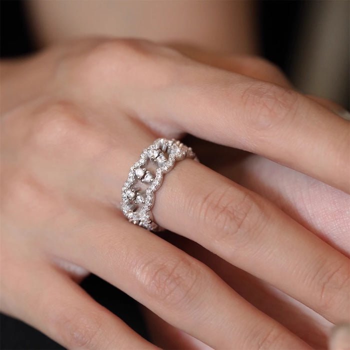 Schitterende kanten ring in prinsesstijl