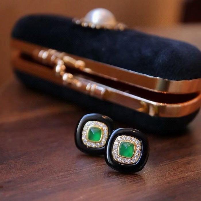 Vintage zwarte Onyx Halo oorstekers