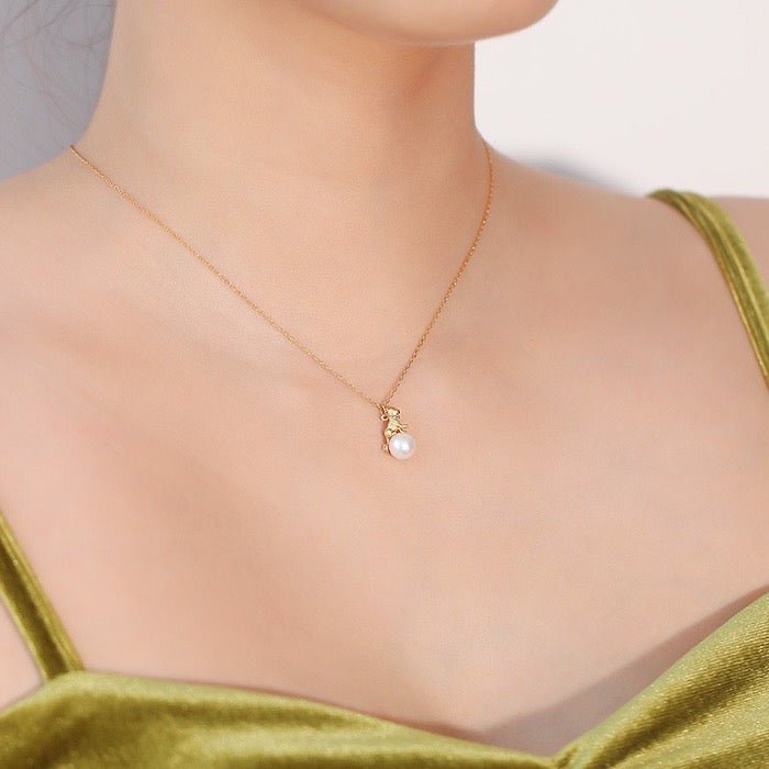 Asymmetrische kat oorbellen & ketting