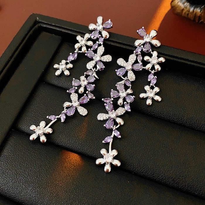 Elegante oogverblindende Bloom Longline oorbellen