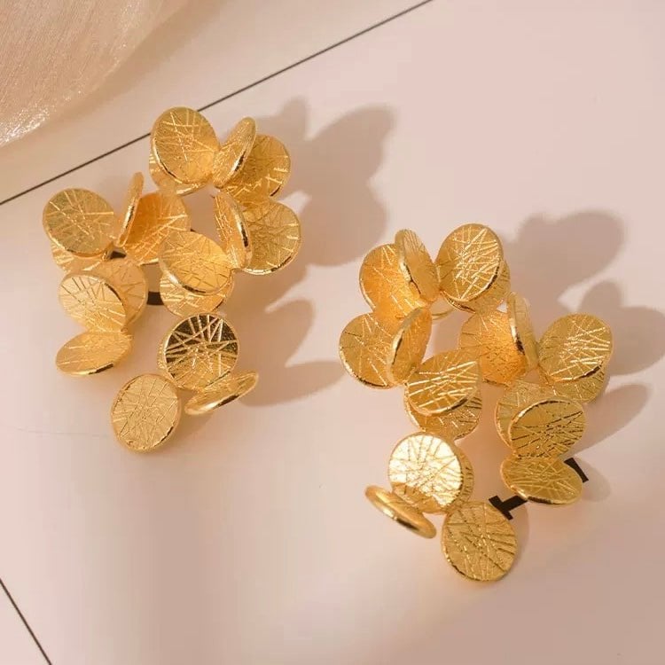 Gouden bloemblaadje boeket oorbellen