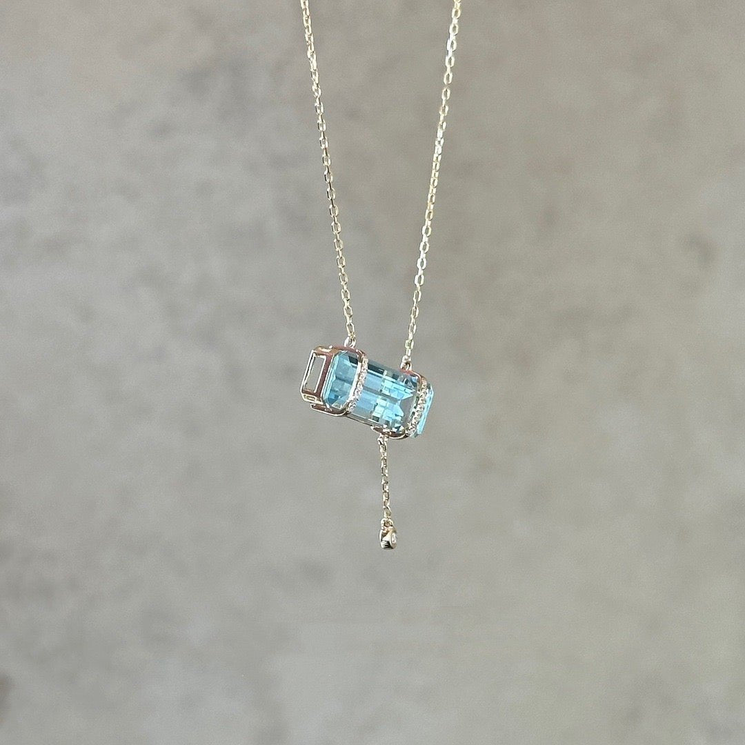 Sky Blue Ice Sugar Bar ketting