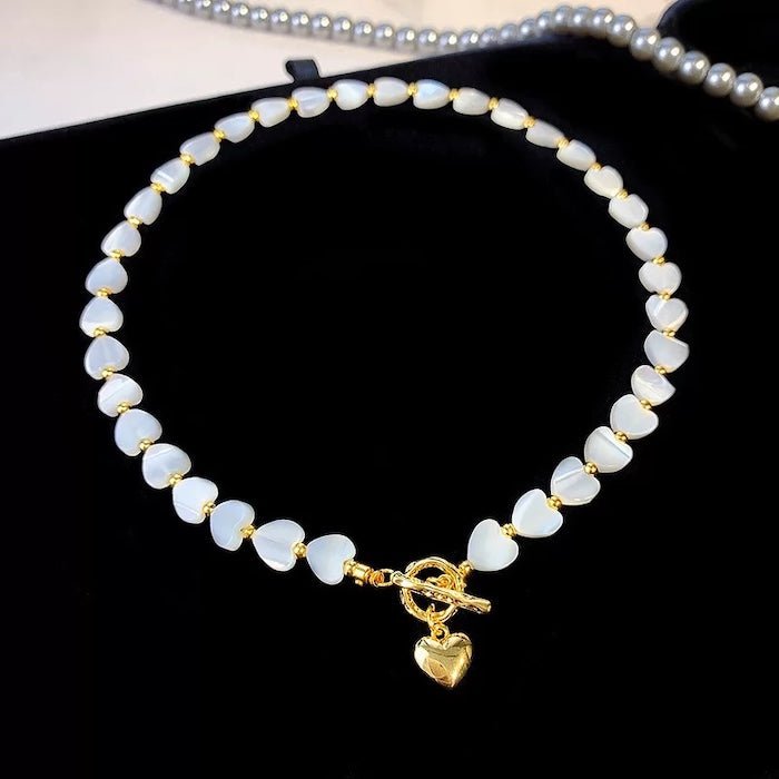 Parelmoer hart charme ketting