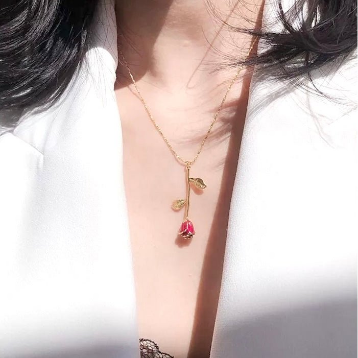Romantische rode roos ketting en oorbellen