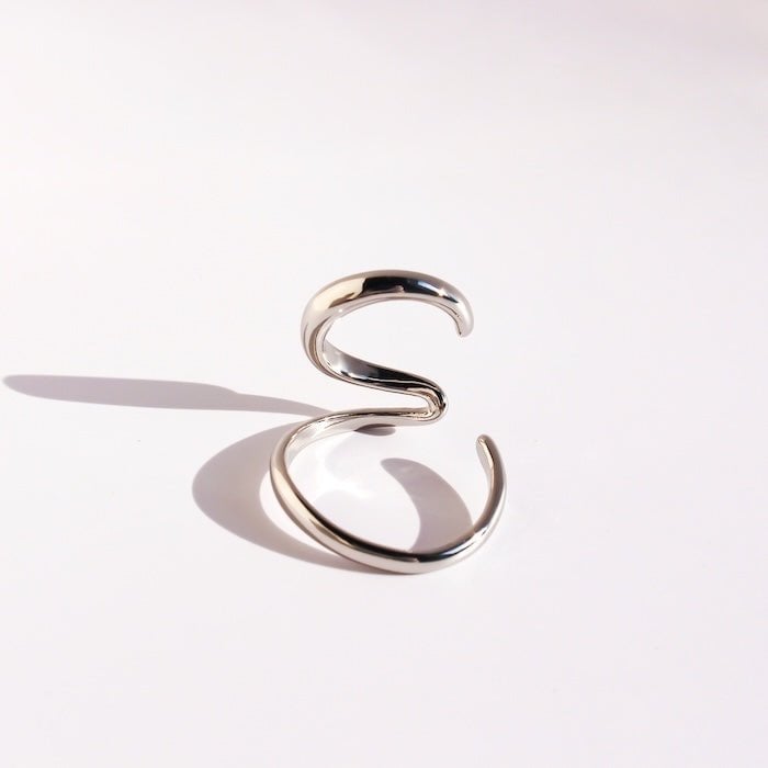 Minimalistische Wave Line Ear Cuff