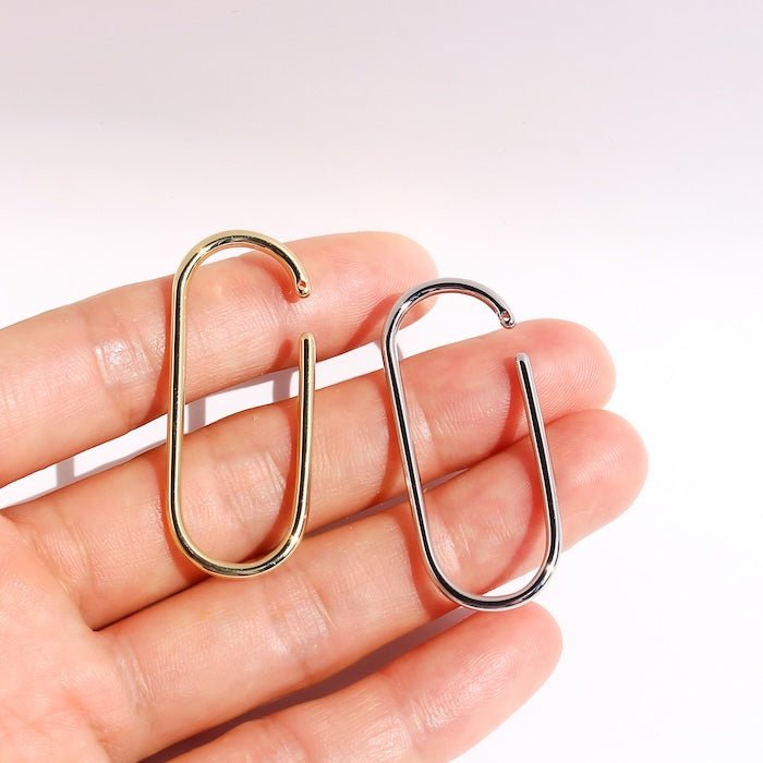 Minimalistische U-vormige oormanchet uit één stuk