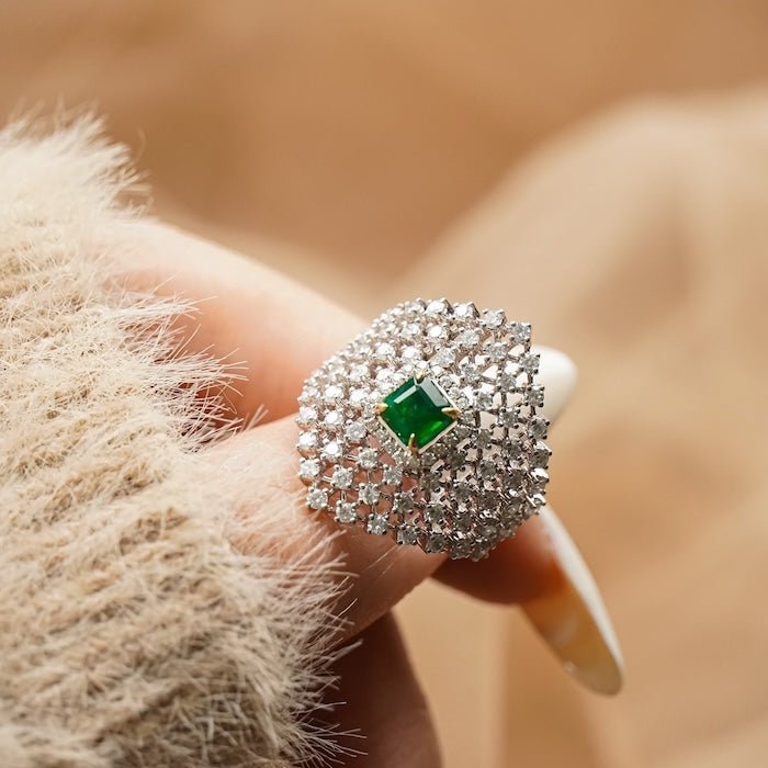 Dikke glinsterende sternetbrede ring