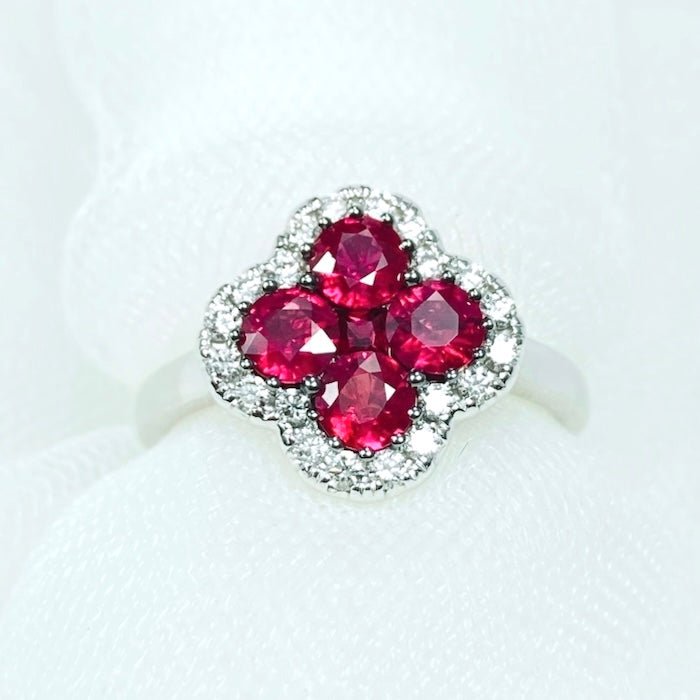 Levendige Ruby bloem sieraden set