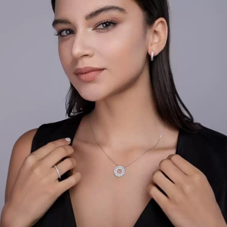 Baan Moissanite cirkel ketting