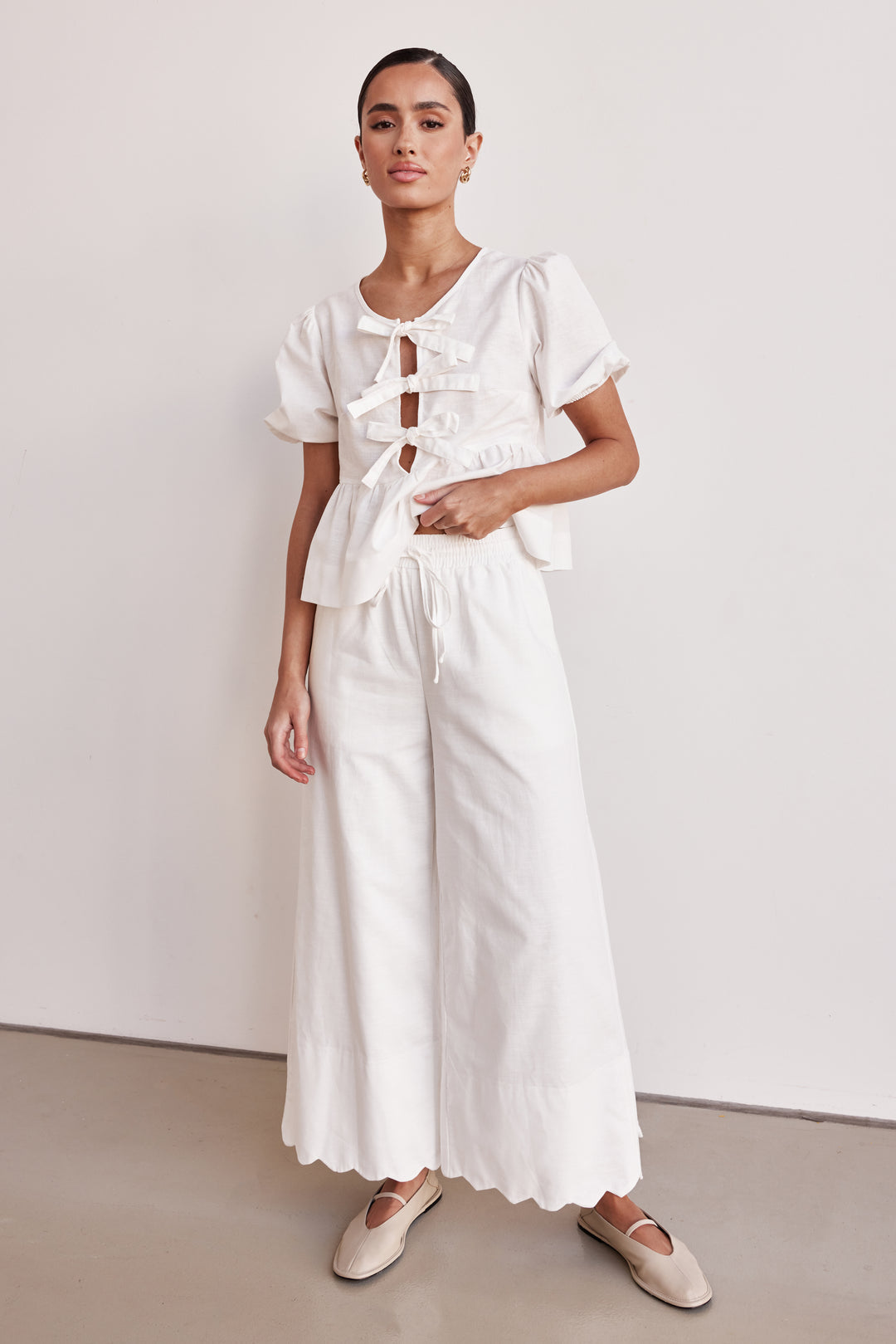 White Linen Bow Tie Front Top – Puff Sleeve Peplum Blouse-4
